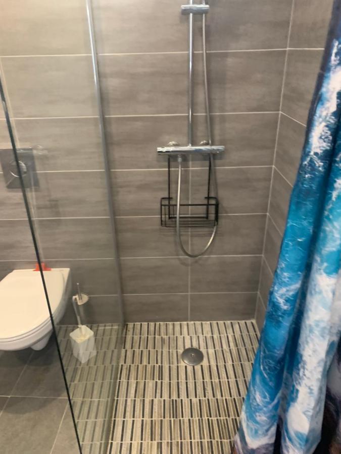 Grand Studio Tres Agreable Avec Bar, Cuisine Et Terrasse كانيو سور مير المظهر الخارجي الصورة