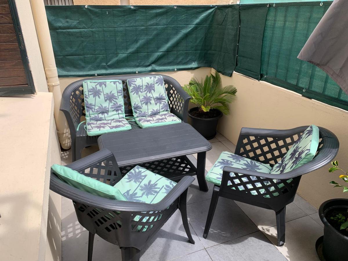 Grand Studio Tres Agreable Avec Bar, Cuisine Et Terrasse كانيو سور مير المظهر الخارجي الصورة